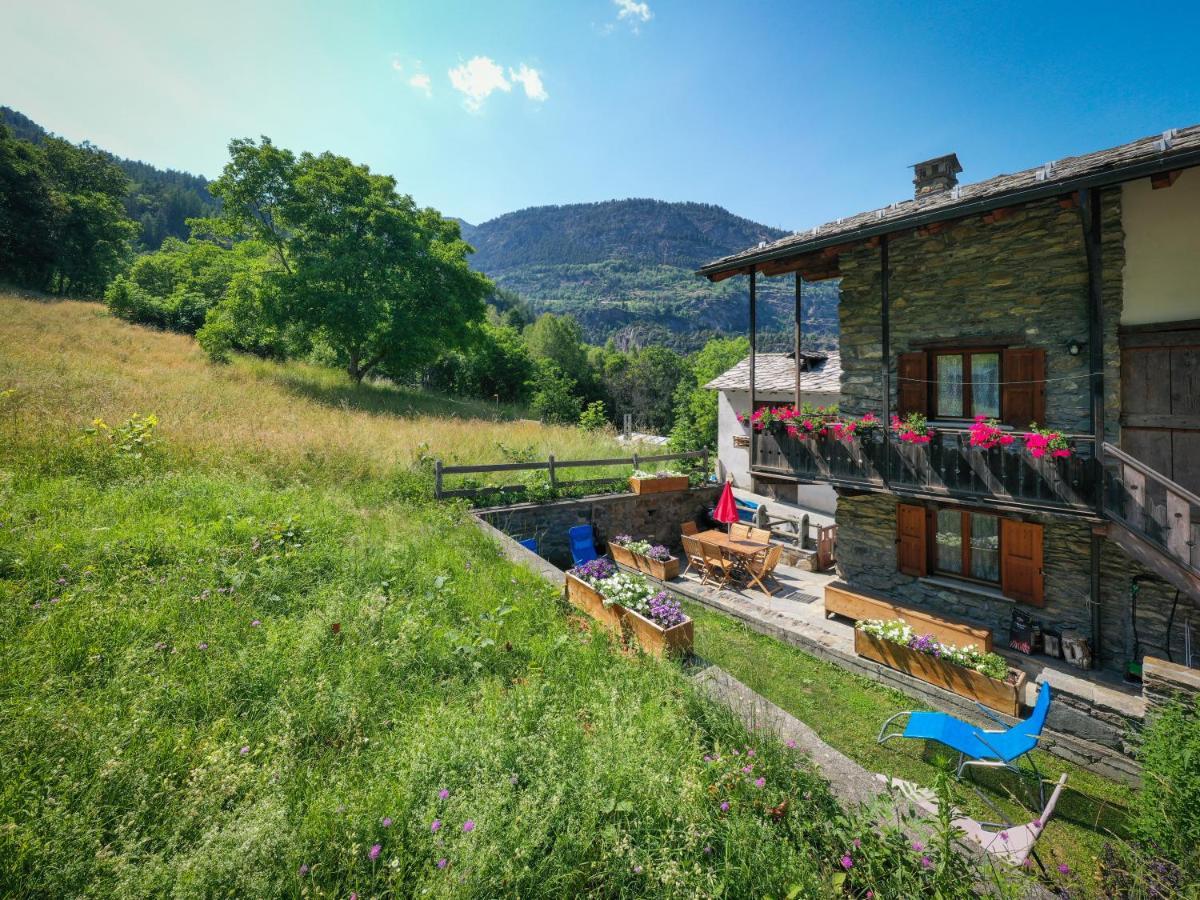 Casa Vacanze Grand-Haury Da Andrea Арвье Экстерьер фото